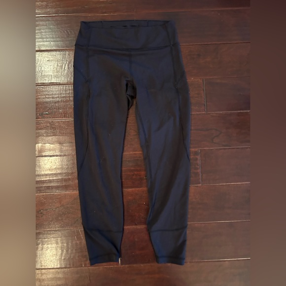 lululemon leggings!! size: 10!! length: 25 inch!! condition: moderately used. - Picture 2 of 2